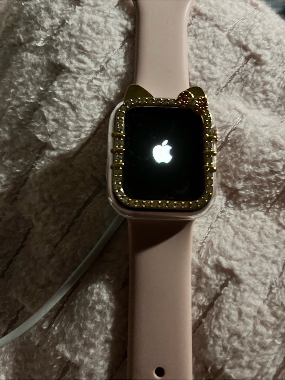 🎀 Apple Watch Series 6 – 40mm GPS + Cellular
Rose Gold Aluminum